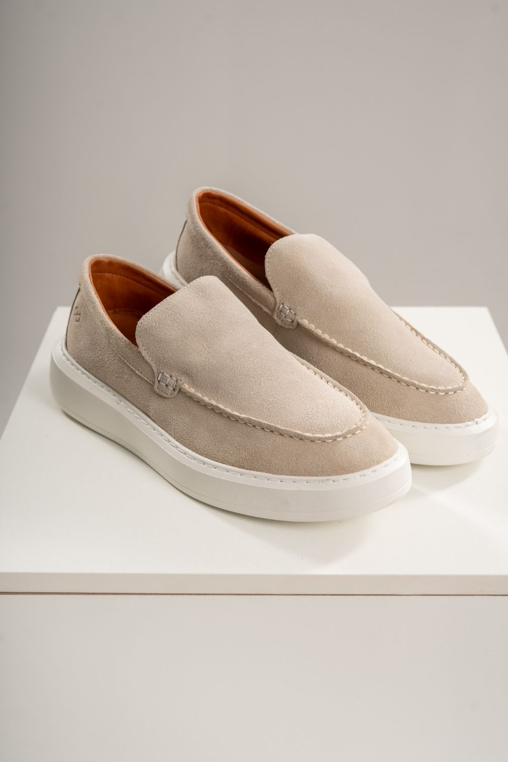 Loafer Portofino Camurça - Linha Resort - Creme