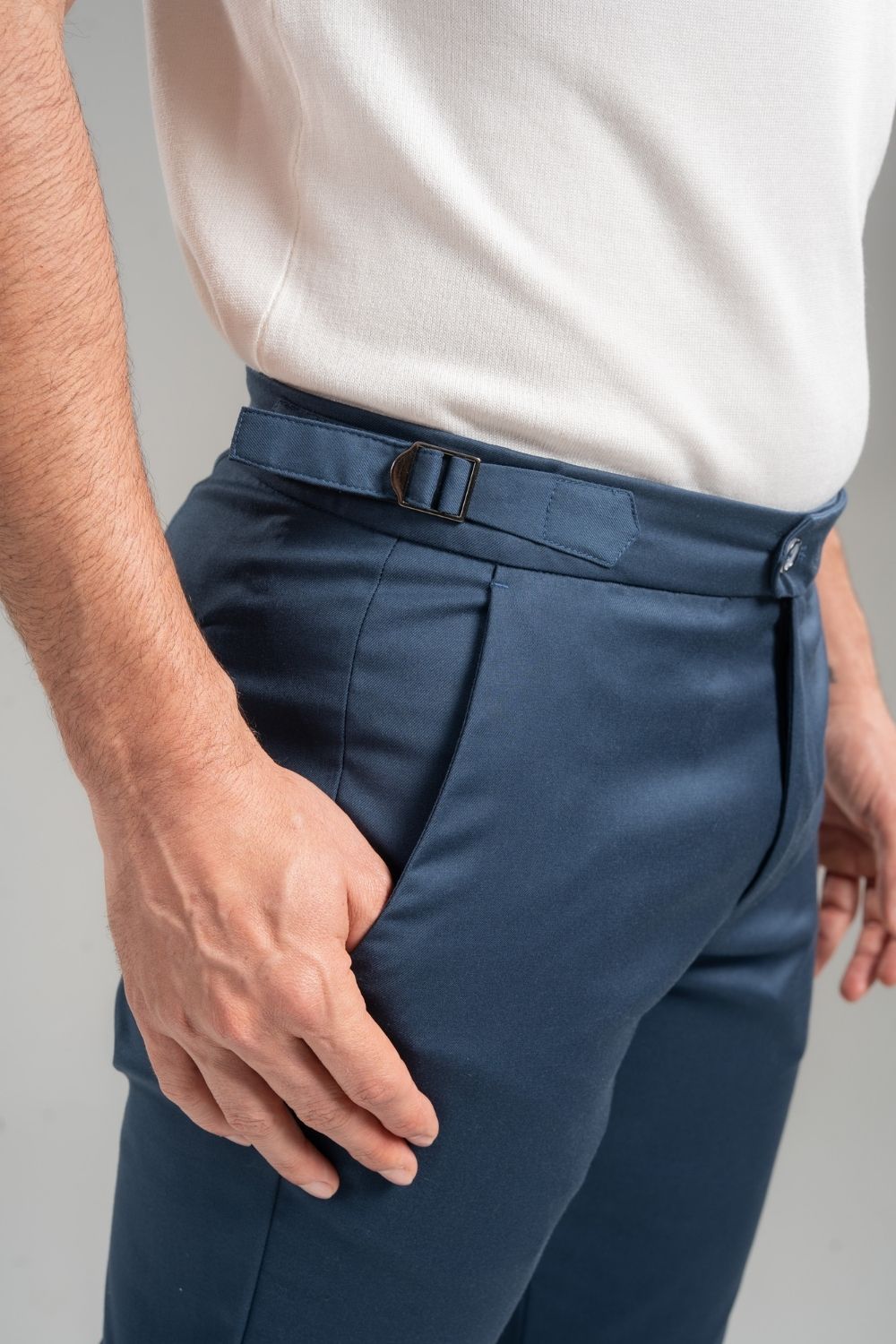 Calça Blaine Alfaiataria Com Ajuste Lateral - Linha Rich - Azul Escuro