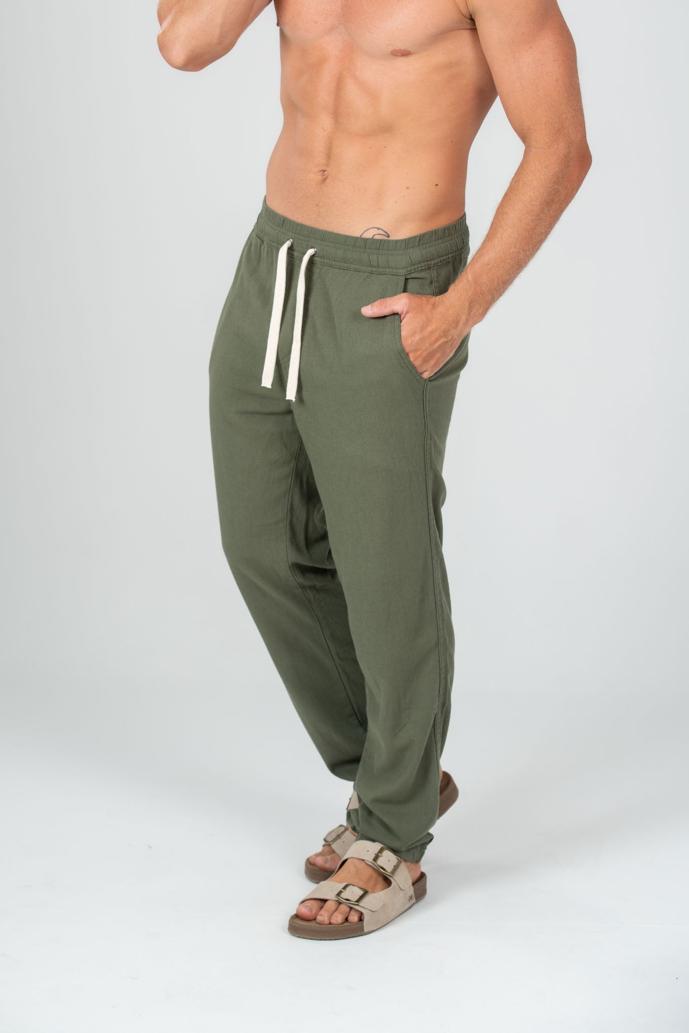 Calça Resort Linho Slim - Linha Resort - Verde Militar